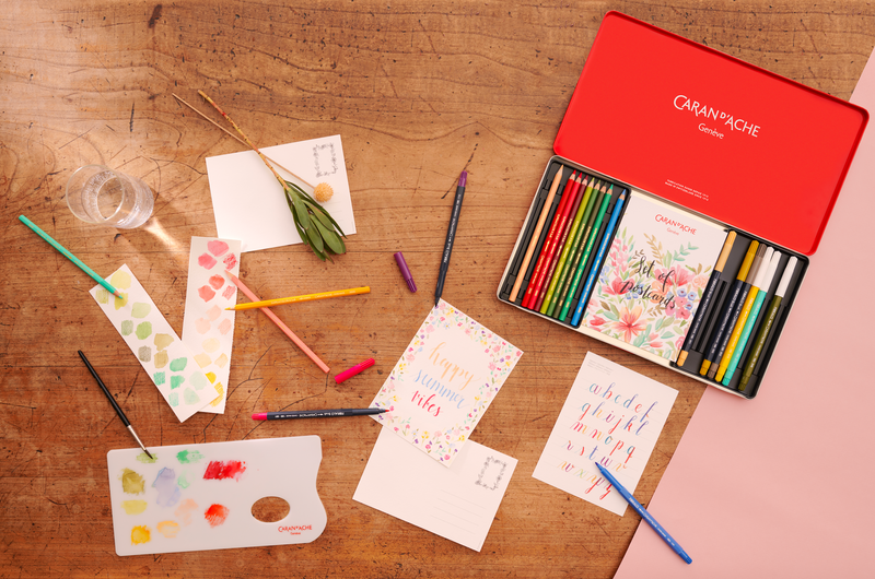 Set de Colouring y Lettering Botánico por Julie Thomas + 1 clase en línea