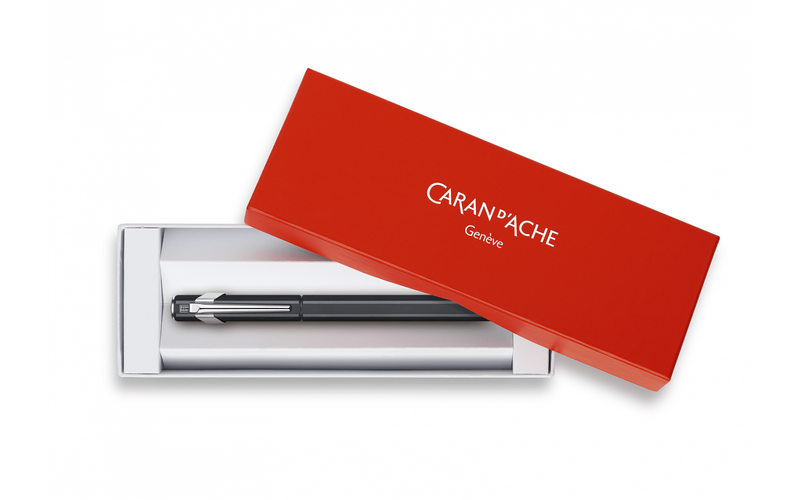 849 Pluma Negra - Caran d'Ache Colombia